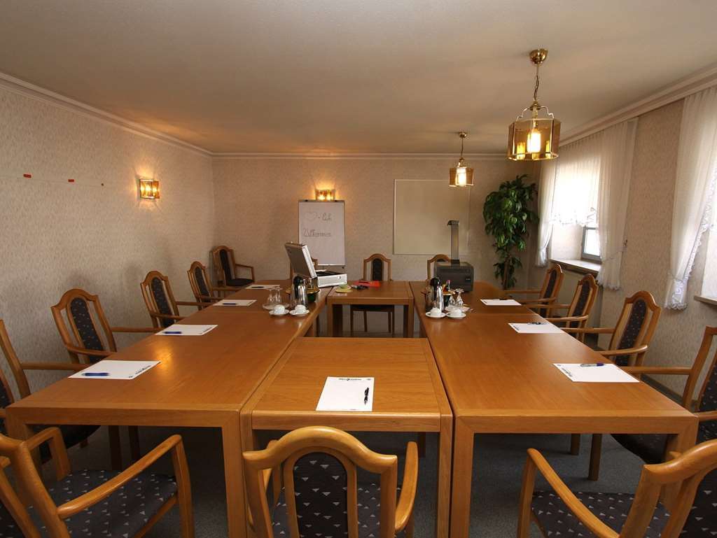 Akzent Hotel Meerfraeulein Wemding Servicios foto